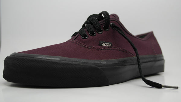 VANS made in usa ヴィンテージ　authentic era Vintage Vans Made In USA Authentic Or Era White Blue Flowers