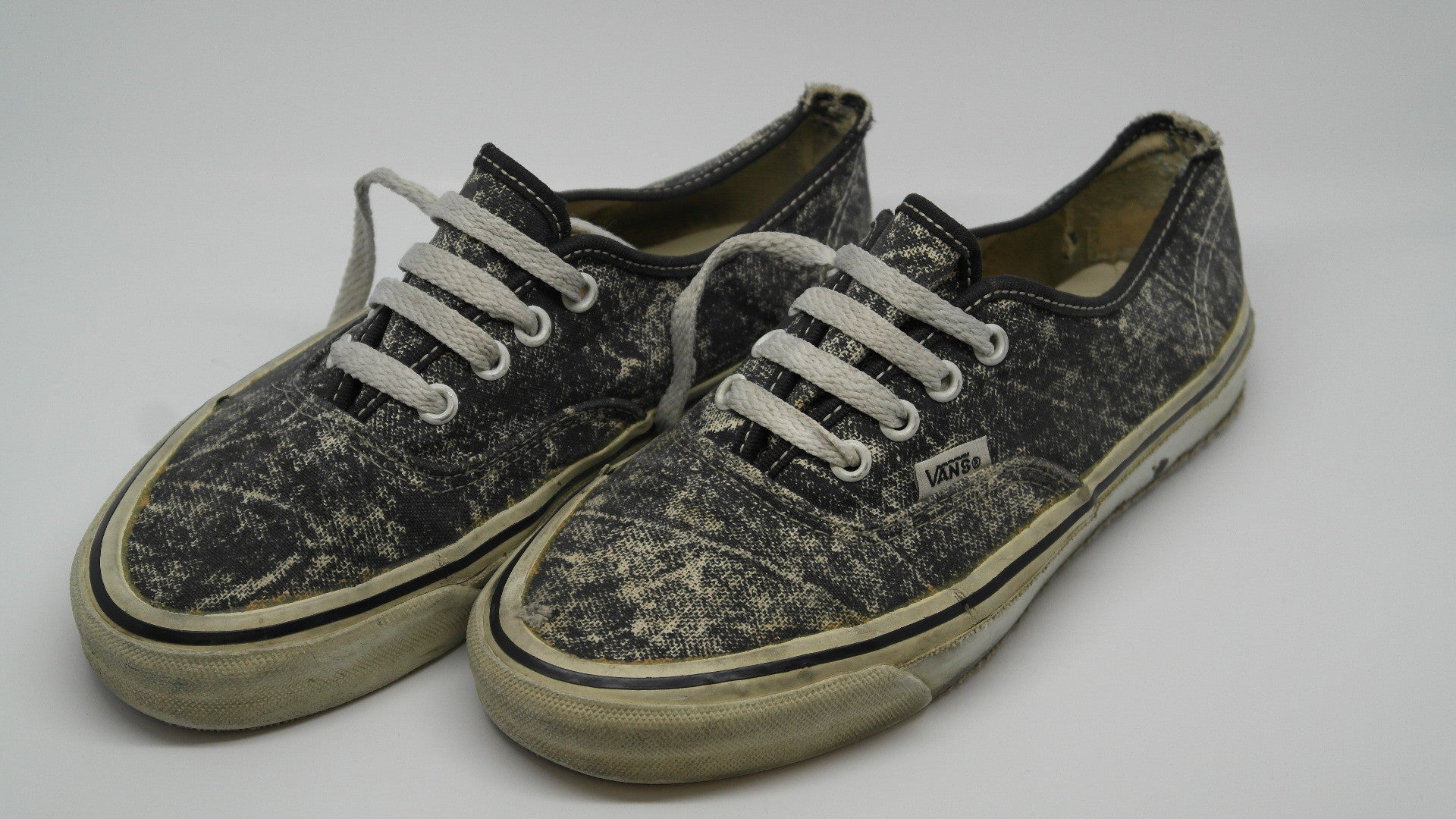 vintage_vans_style_44_authenti